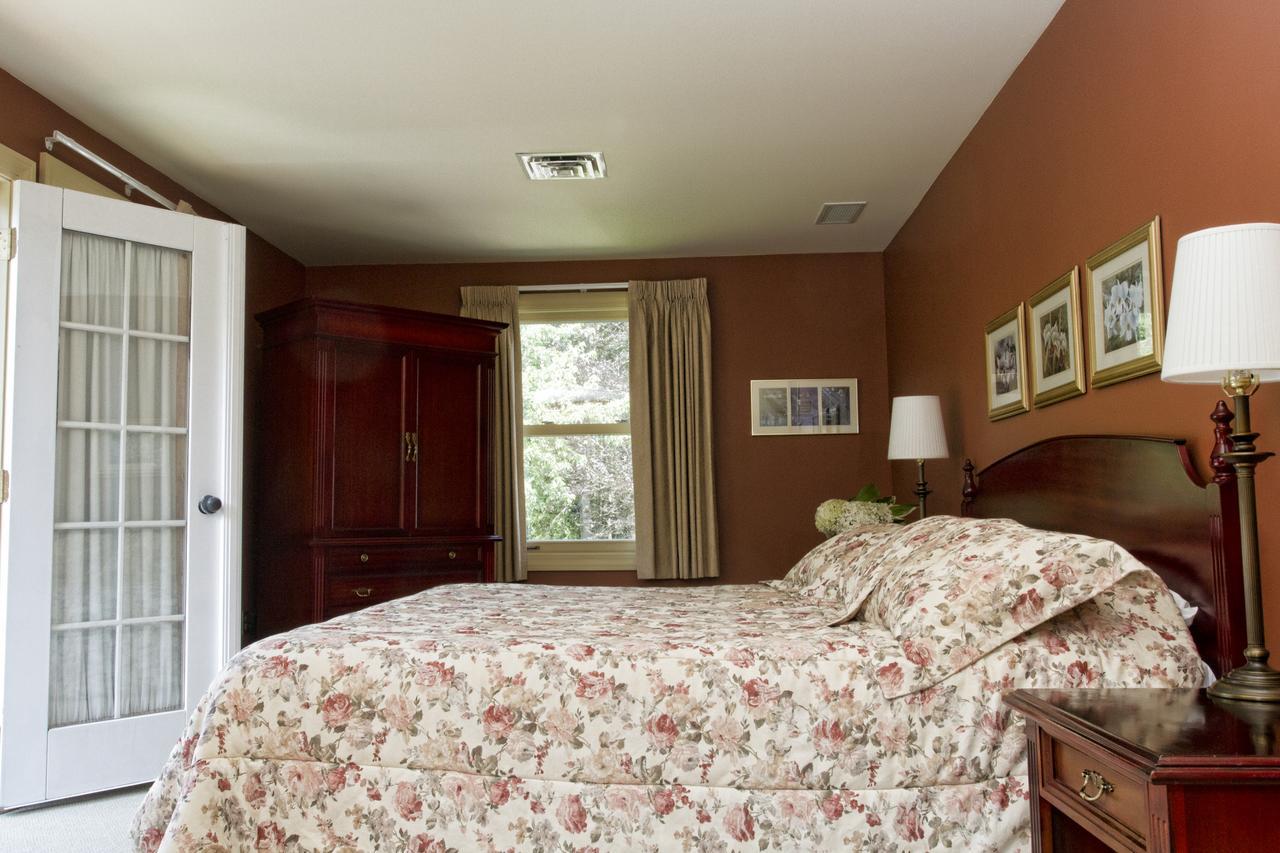 Westover Inn Saint Marys Buitenkant foto