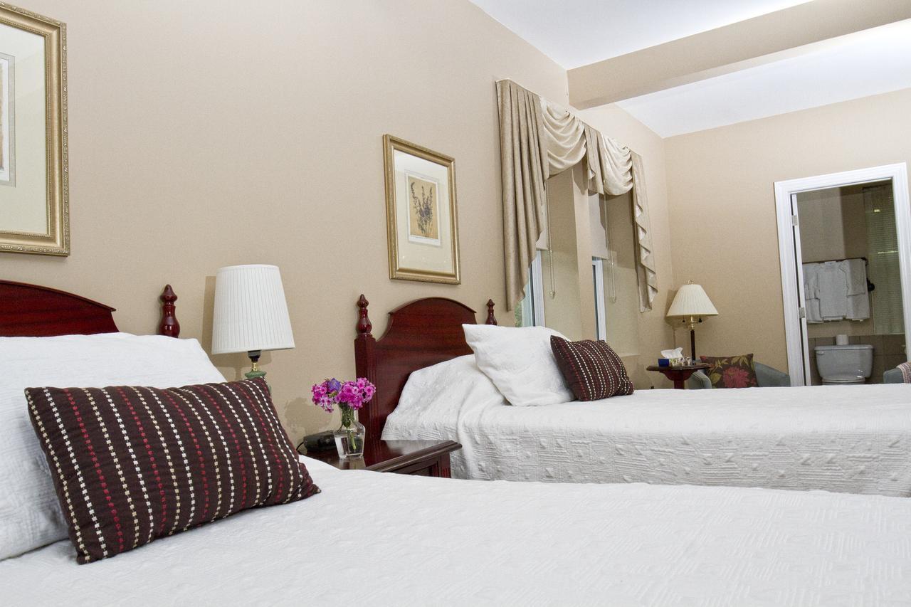 Westover Inn Saint Marys Buitenkant foto